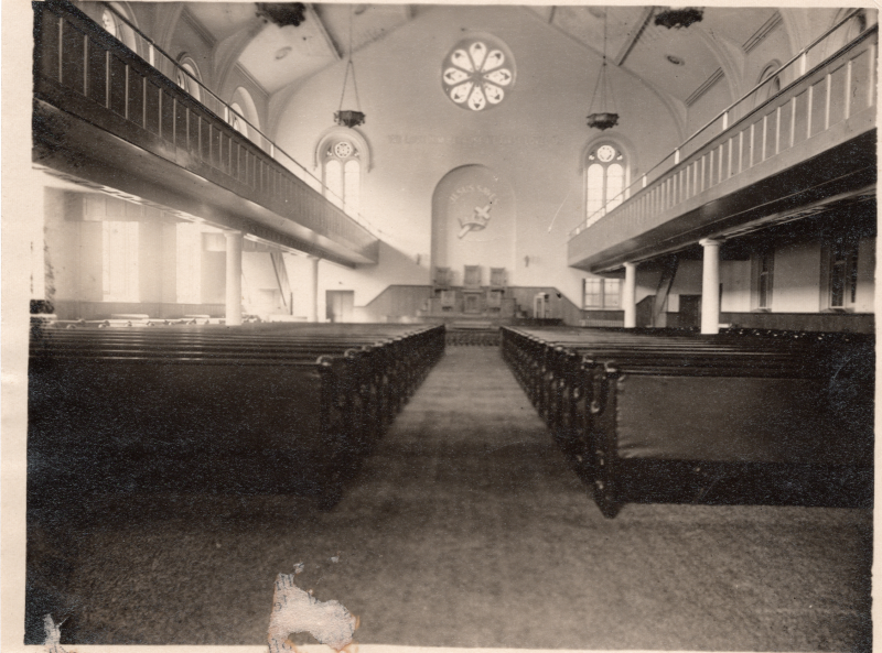 Image of the church interior at 19th and Green streets
