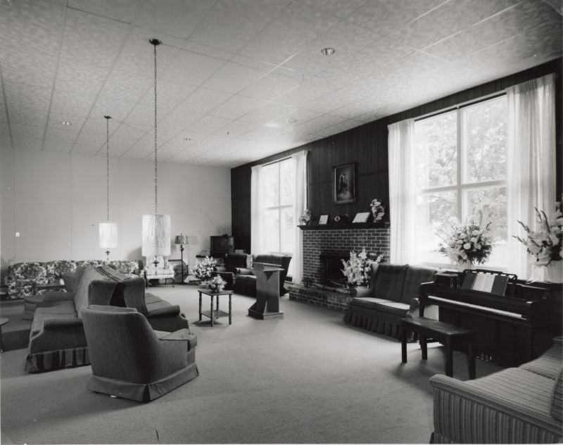 Image of Highway Home for the Aged common area