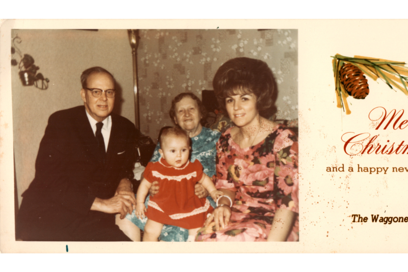 Portrait of the Waggoner family with the text, "Merry Christmas and a happy new year! The Waggoners"