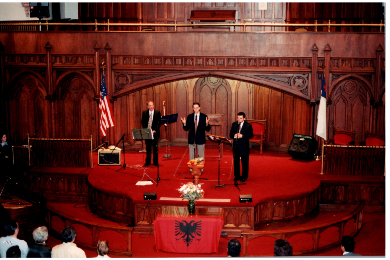 Pastor Wegner leads prayer