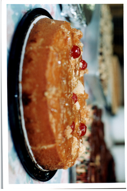 Pineapple upside down cake