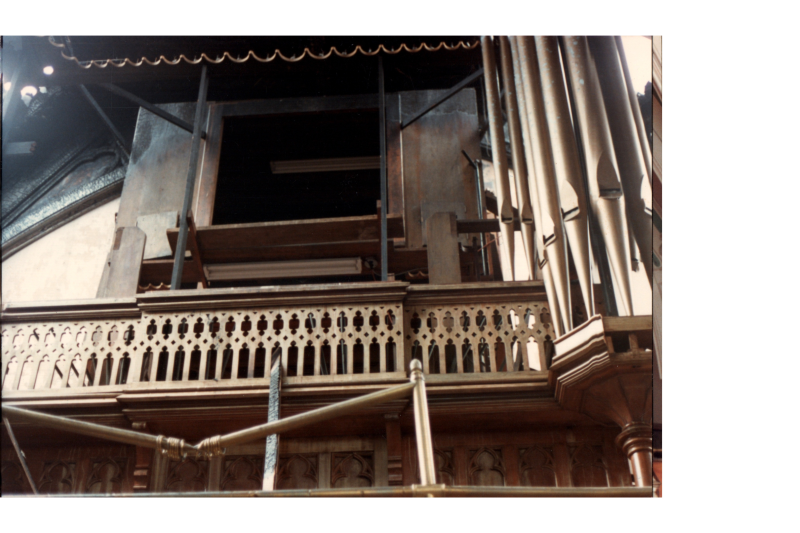 Pipe organ