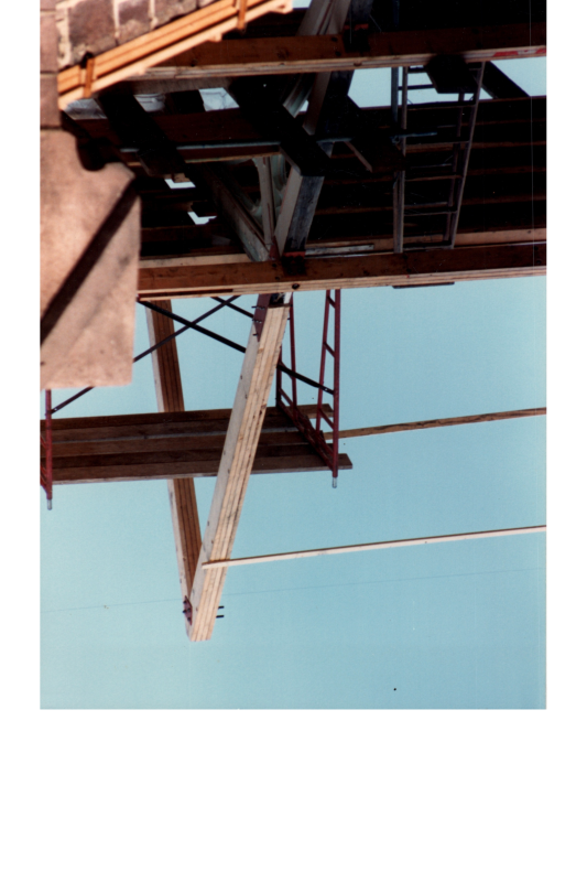 Roof scaffolding