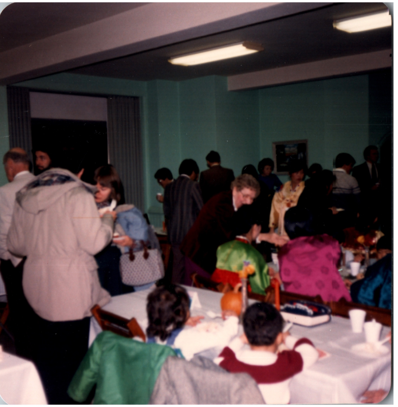 People dine together