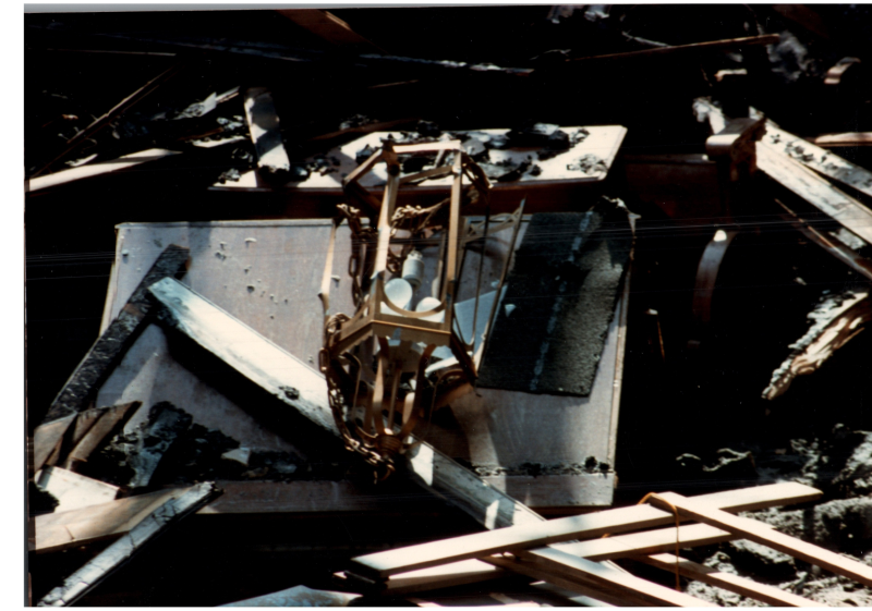 Collapsed lighting fixture