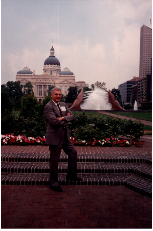 Pastor Bogdan with the Indiana State Capitol Building in Indianapolis