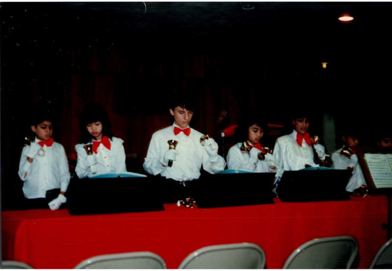 Bell choir performs