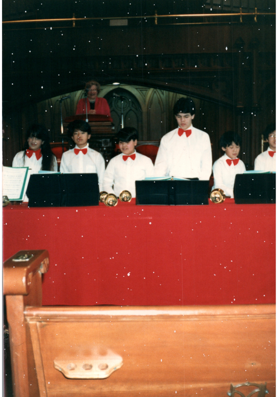 Bell choir performs
