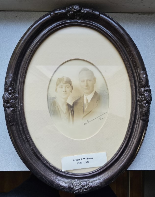 Portrait of E. S. Williams and his wife